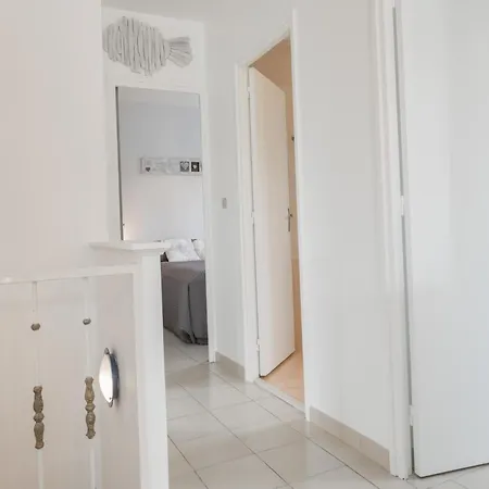 Modern With Private Pool *