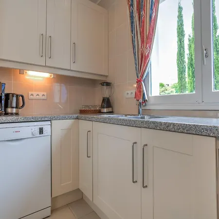 Villa Modern With Private Pool