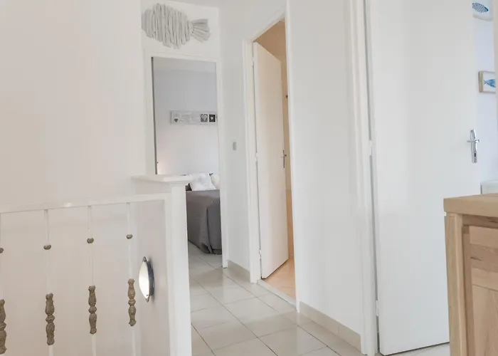 Modern With Private Pool *