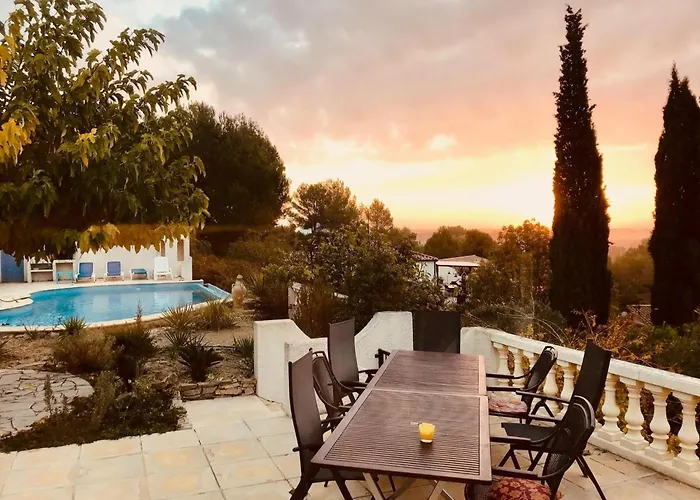 Villa Modern With Private Pool