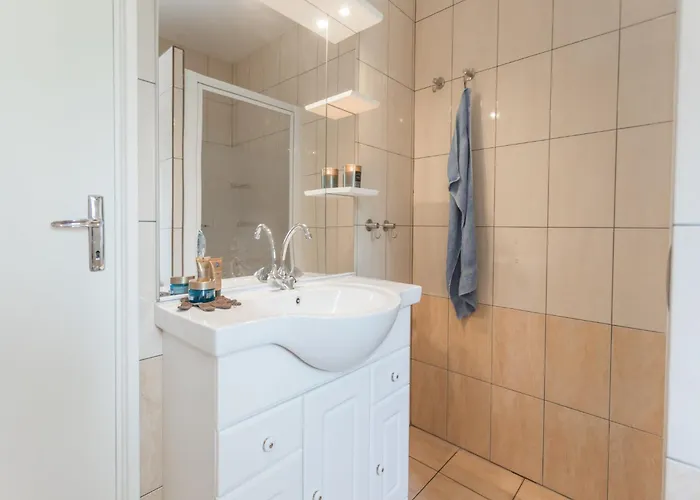 Modern With Private Pool Villa *